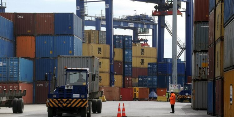 El comercio mundial se recupera en 2024