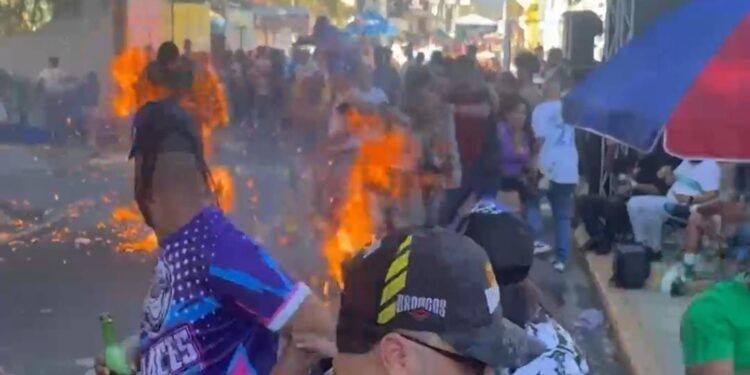 Autoridades investigan incidente en que diez niños resultaron quemados en carnaval