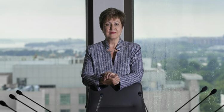 Directora del FMI advierte sobre presiones sobre bancos centrales en un año electoral