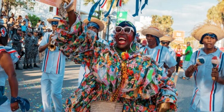Santo Domingo vestirá de Fiesta: Carnaval del Distrito Nacional 2024