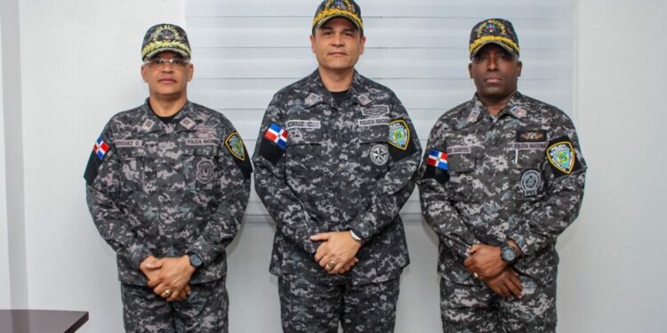 Nuevos directores asumen el mando en la Policía Nacional