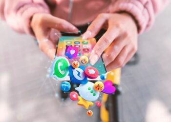 Navegando en la Web Social: 10 cosas que deberías evitar publicar y por qué