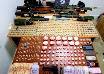 Golpe al microtráfico: Operativo en Santiago resulta en la incautación de drogas y armas