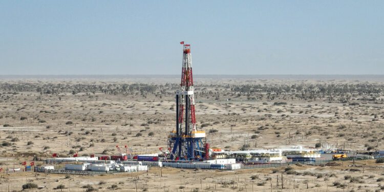 Perforación de pozo de exploración profunda de la Tierra de China supera 10.000 metros