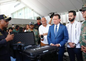 Philip Morris acuerda colaboración con el MICM por la seguridad fronteriza