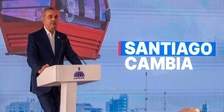 Abinader presenta logros diversos de su gestión en Santiago