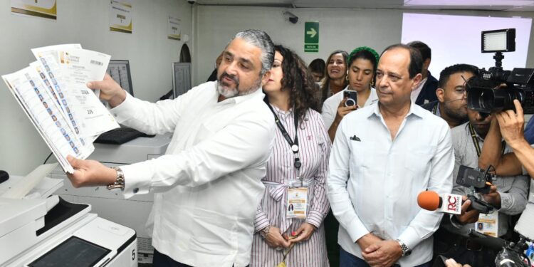 JCE inicia impresión del padrón electoral para elecciones de mayo