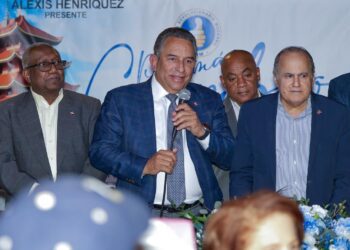 Dirigentes de FP y PLD se suman a la reelección de Abinader  en Reading, Pensilvania