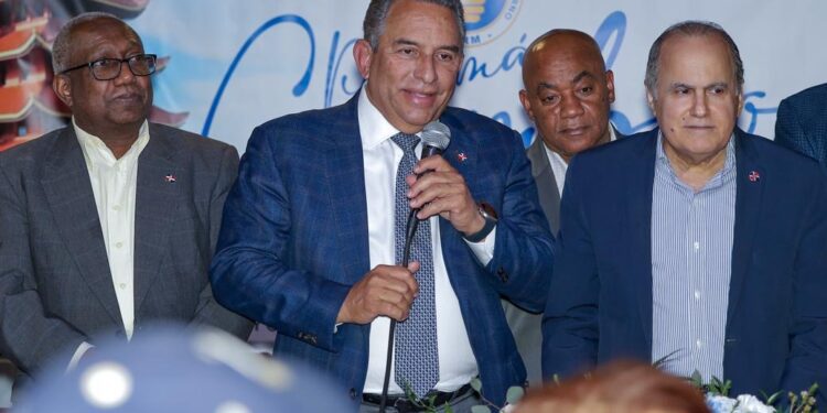 Dirigentes de FP y PLD se suman a la reelección de Abinader en Reading, Pensilvania