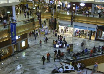 FMI mantiene baja previsión de crecimiento para América Latina forzada por Brasil y México