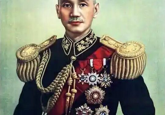 Taiwán retirará cerca de 800 estatuas Chiang Kai Shek; El Kuomintang se opone