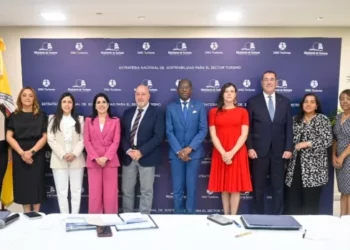 MITUR lanza estrategia de sostenibilidad para revolucionar el Turismo en RD