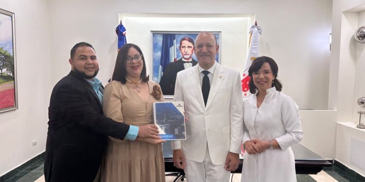 Abel Martínez asegura cumple con la ley en entrega de su gestión