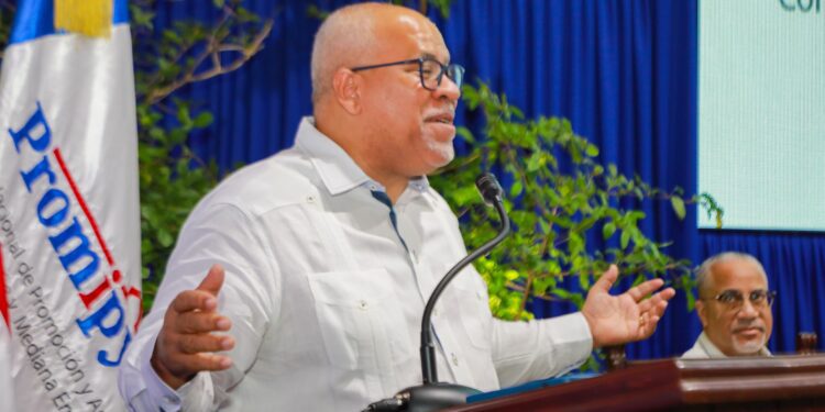 Promipyme impulsa la economía en SFM con RD$70 millones en créditos