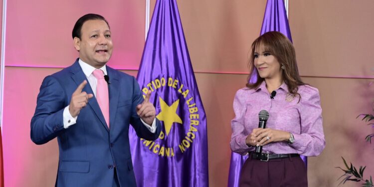 Abel Martínez y Zoraima Cuello se reunirán este lunes con comunicadores en Santiago