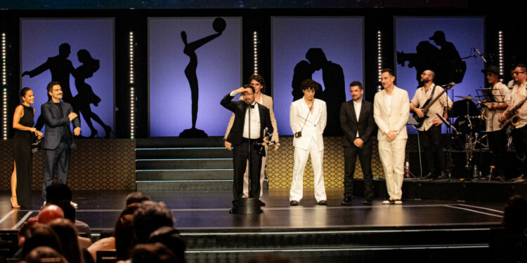 "La sociedad de la nieve" brilla en los Premios PLATINO con seis galardones