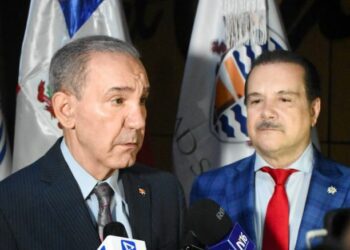 Capacitación virtual de docentes a gran escala en la República Dominicana