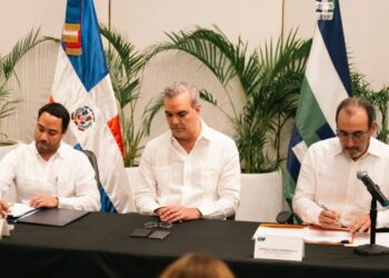 Alianza para el desarrollo de RD: BANDEX y CAF firman acuerdo de US$40 millones