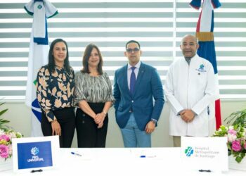 HOMS y ARS Universal firman acuerdo para cobertura de prostatectomías robóticas