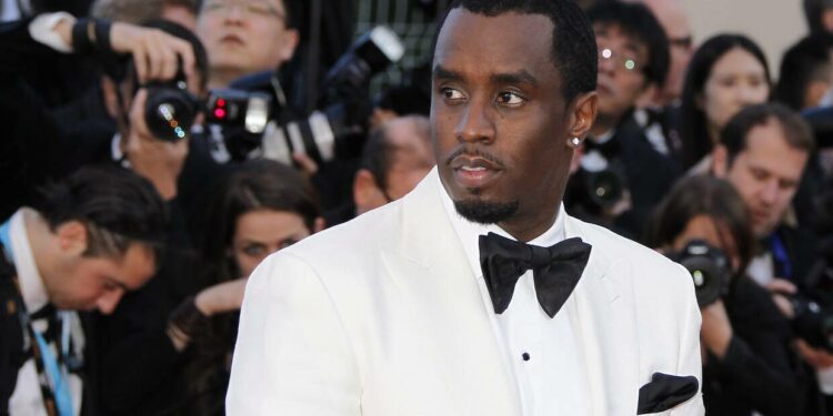 Acusan a Sean "Diddy" Combs y su hijo de agresión sexual en un yate de lujo