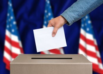 Se vaticina violencia en estados indecisos EUA durante próximas elecciones