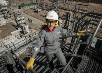 Rezago en AL y el Caribe de las mujeres entre estudio y empleo en ciencias