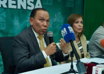 FP informa que reunión de Leonel Fernández con Luis Abinader debe esperar