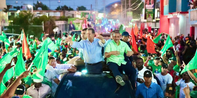 Leonel moviliza Fuerza del Pueblo y aliados en provincias del Este