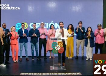 Candidatos diputados se comprometen a renunciar a barrilito y exoneraciones