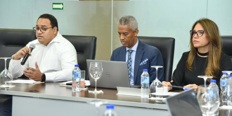 Coordinan suministro eléctrico durante las elecciones nacionales del domingo