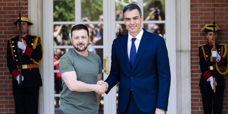 España donará mil millones de euros en armamento a Ucrania este año