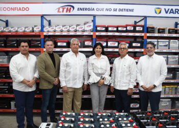 Apertura de Centro Cometa Expreso