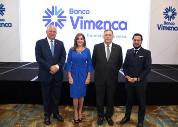Banco Vimenca reúne a clientes corporativos para conocer las perspectivas económicas locales y globales