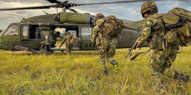 Colombia: Tres soldados muertos en combates con guerrilla en Cauca