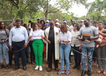 Nature Power Foundation y Banco BHD entregan acueductos a El Limón y El Colorado 