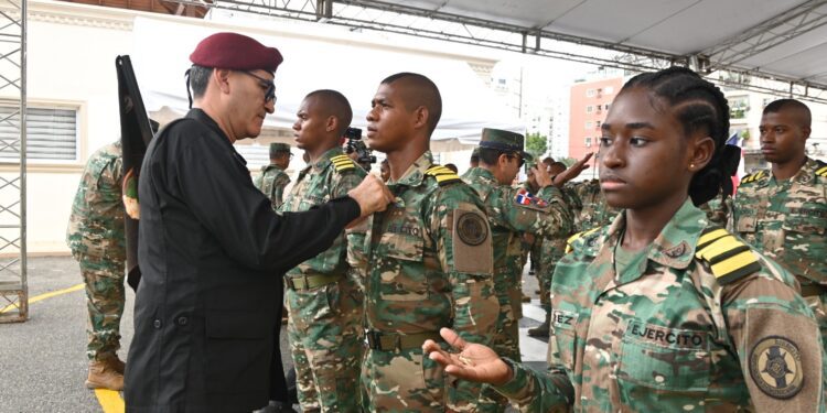 MIDE gradúa a 51 soldados en Operaciones Tácticas Especiales en áreas urbanas