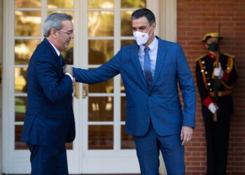 Pedro Sánchez y Feijóo felicitan al presidente de República Dominicana por su reelección