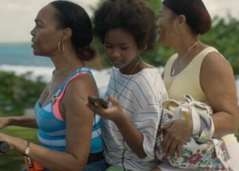 “Boca Chica”: La historia de Desi y los Secretos Familiares