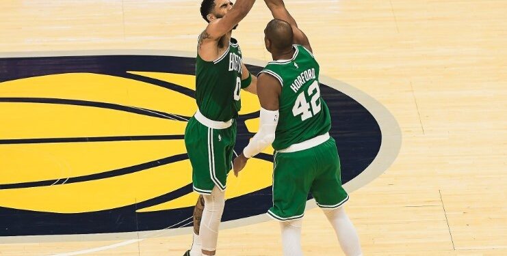 Boston Celtics se imponen 3-0 a Indiana Pacers y acarician las Finales de la NBA