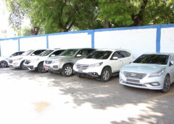 Desmantelan banda de robo de vehículos, recuperan seis automóviles