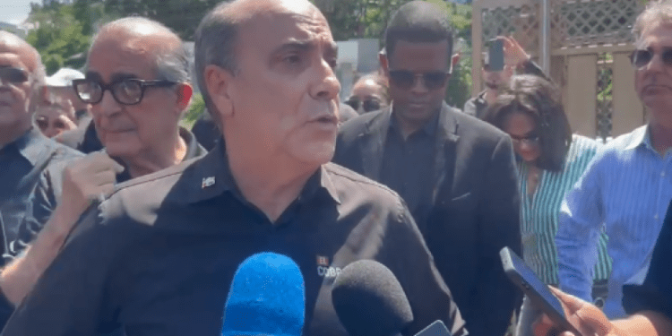 El Cobrador la emprende contra Ranfis Domínguez, el doctor Fadul y Abinader