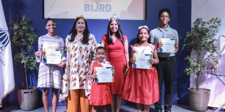 La BIJRD del programa social Supérate celebra 15 años de fructífera labor