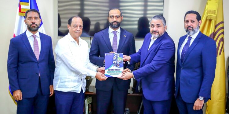 JCE recibe informe del Codessd sobre elecciones presidenciales y congresuales