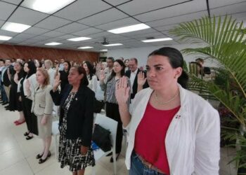 55 extranjeros se comprometen con la defensa de la patria dominicana