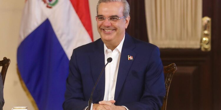 Presidente Abinader será reconocido este miércoles por su liderazgo en las Américas