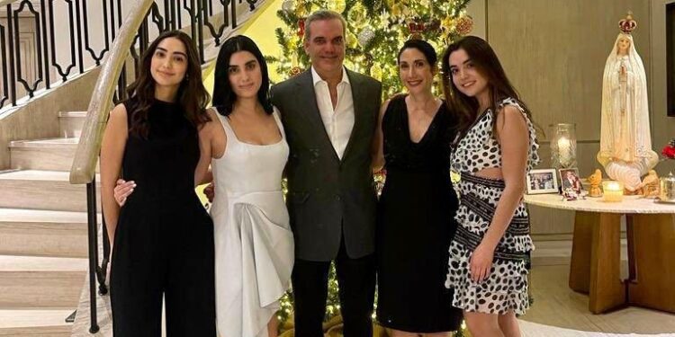 Presidente Abinader inicia gira oficial por Italia y Portugal