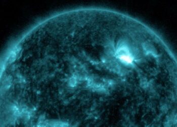 El Sol emite tres poderosas llamaradas en solo 24 horas