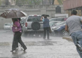Intensas lluvias afectan varias provincias de la RD; 23 localidades en alertas