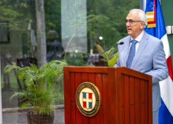 Arq. Raúl De Moya Español pone en circulación, en la UNPHU, su libro“Conceptualización”