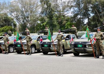 Abinader fortalece el ejército dominicano con 44 nuevos vehículos